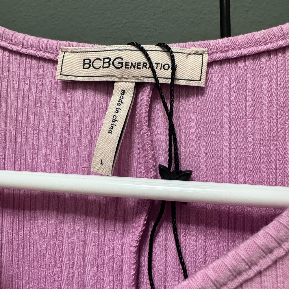 BCBGeneration Ribbed Pink Top - Picture 2 of 5